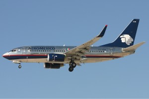 Aeromexico_Boeing_737-700_Airwim-1