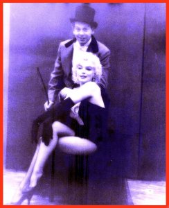 533330_445879322093089_100000130766818_1934042_568626232_n copy