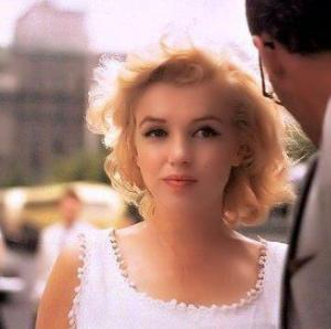 546573_333614280042712_100001824273100_781841_1295288057_n copy