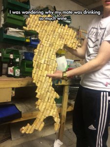 funny-wine-corks-Italy-friend