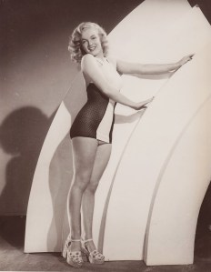 Marilyn Monroe of the 1950s (4)
