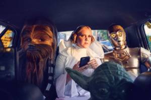 amy_schumer_puts_a_sexual_spin_on_star_wars_themed_photo_shoot_640_04
