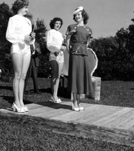 Queen of Hearts, 1949 (4)