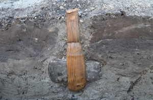 dnews-files-2014-11-complete-stone-age-axe-found-141125-jpg