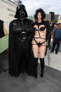 grownup_corner_186_640_22