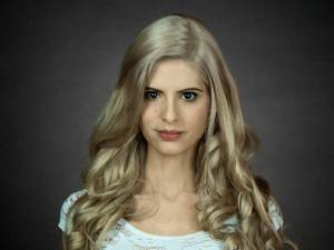 girl_has_insane_knowhow_in_body_painting_640_11