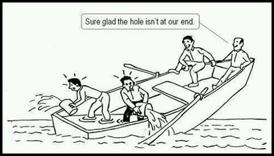 polifunny-cartoon-boat-hole-sinking